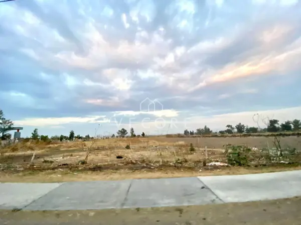 Terreno en venta en Villas del Eden, Tlajomulco de Zúñiga — foto 2 de 5