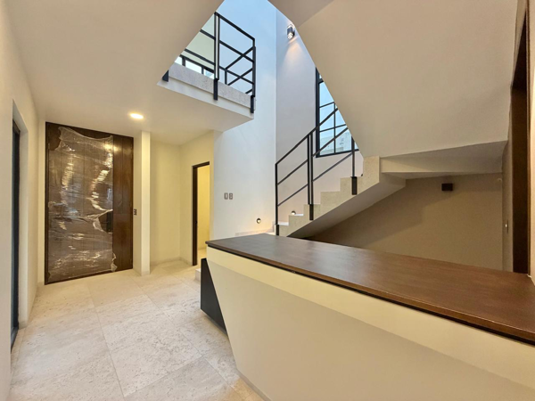 Casa en venta en Condado del Valle, Metepec — foto 3 de 24
