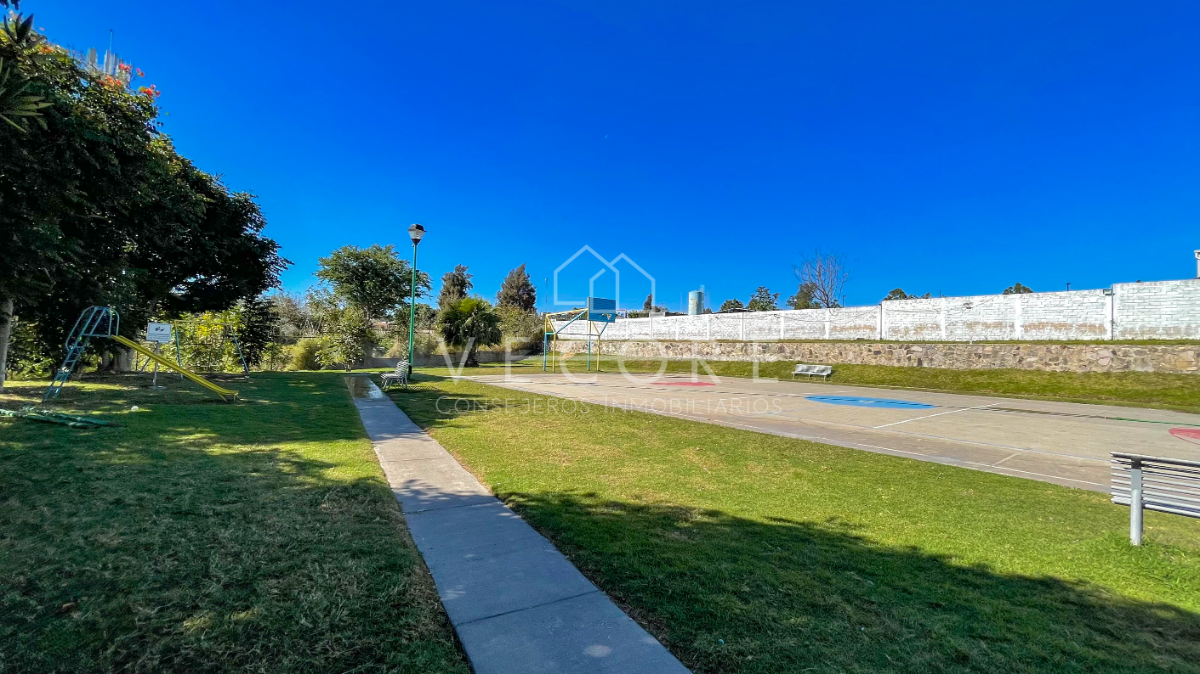 Terreno en venta en Bosques de San Gonzalo, Zapopan — foto 1 de 12