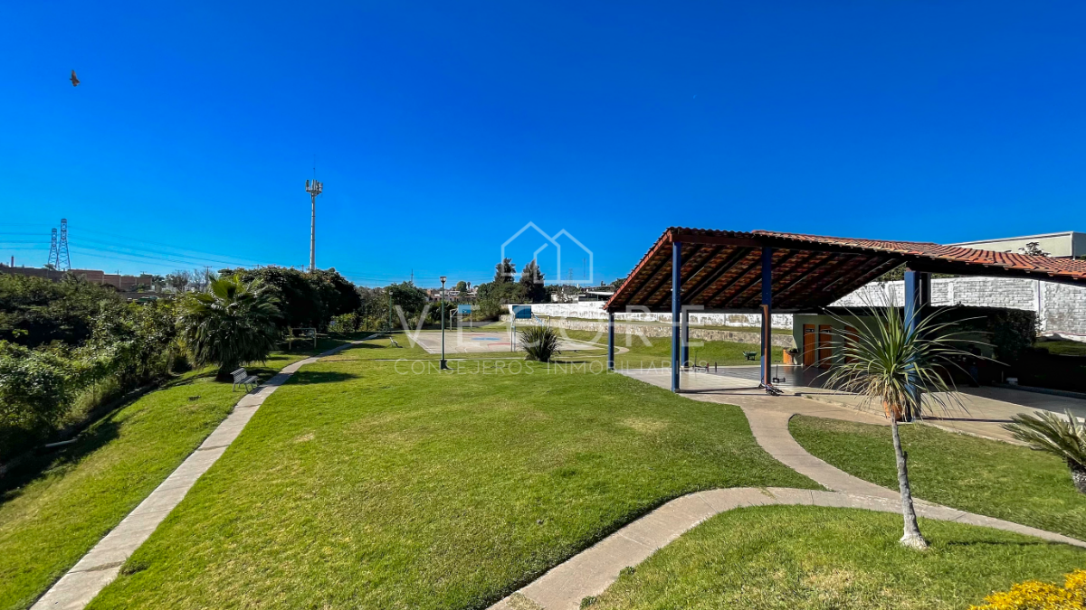 Terreno en venta en Bosques de San Gonzalo, Zapopan — foto 1 de 12