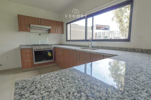 Casa en venta en Madeiras, Zapopan — foto 3 de 34