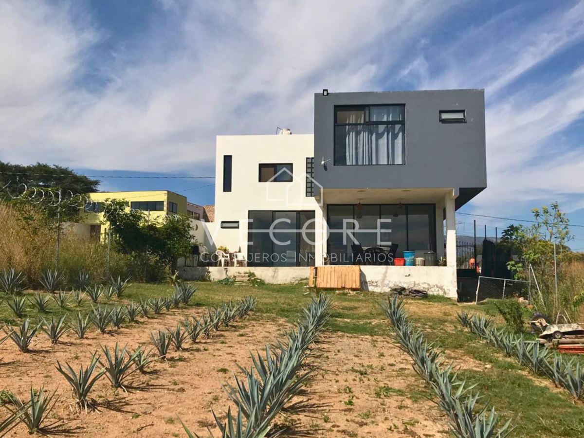 Casa en venta en El Arenal, El Arenal — foto 1 de 10
