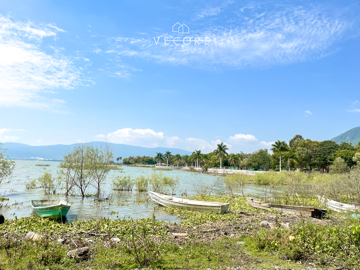 Terreno en venta en Chapala Centro, Chapala — foto 1 de 30