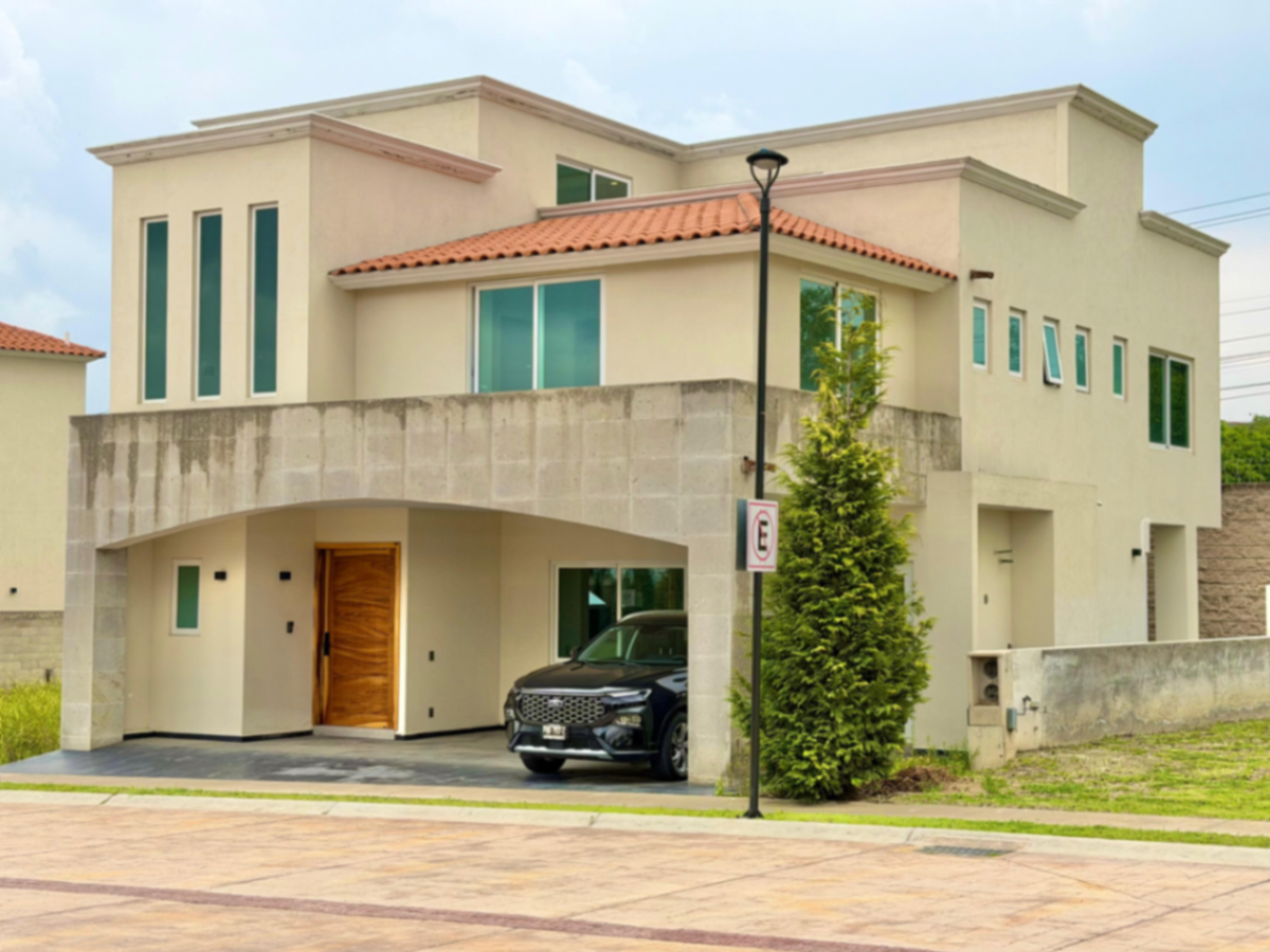 Casa en venta en Santa Maria Magdalena Ocotitlan, Metepec — foto 1 de 29