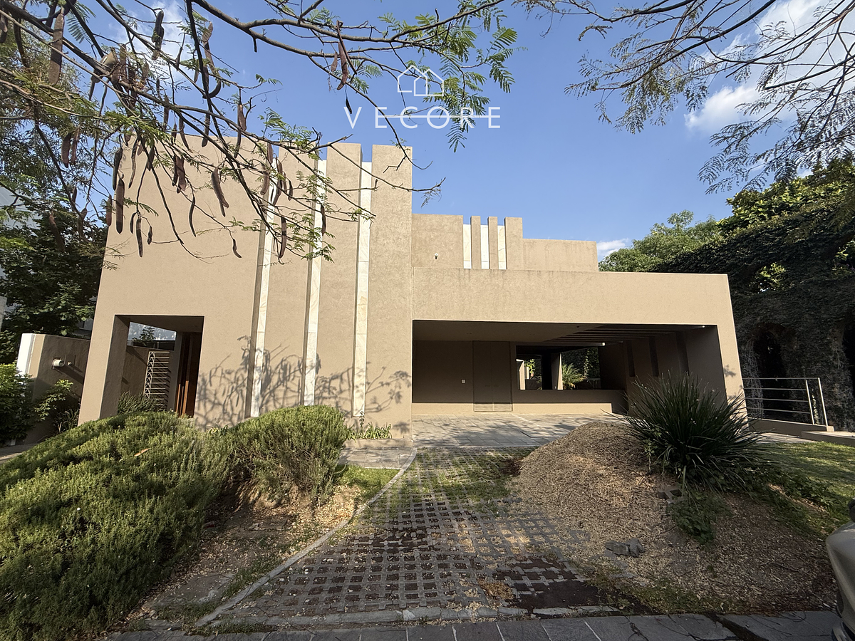 Casa en renta en Valle Real, Zapopan — foto 1 de 25