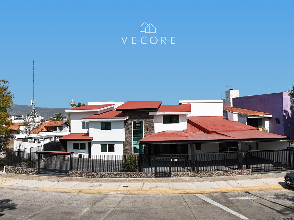 Casa en venta en Ciudad Bugambilia, Zapopan — foto 1 de 31