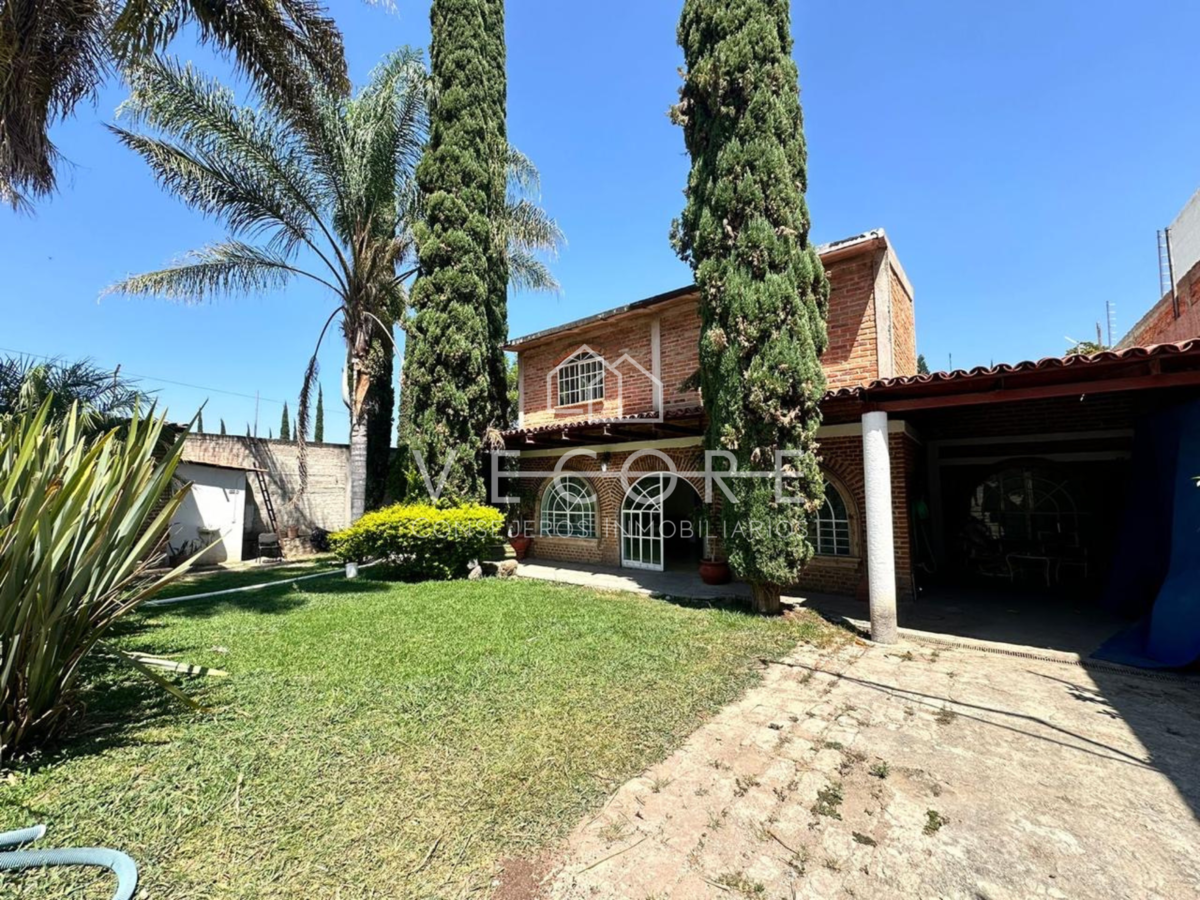 Casa en venta en La Calera, Tlajomulco de Zúñiga — foto 1 de 24