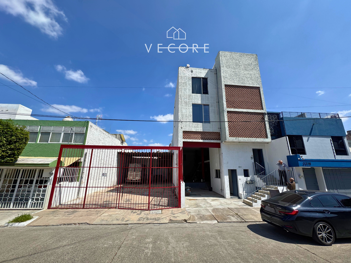 Bodega en venta en Mercado de Abastos, Guadalajara — foto 1 de 22