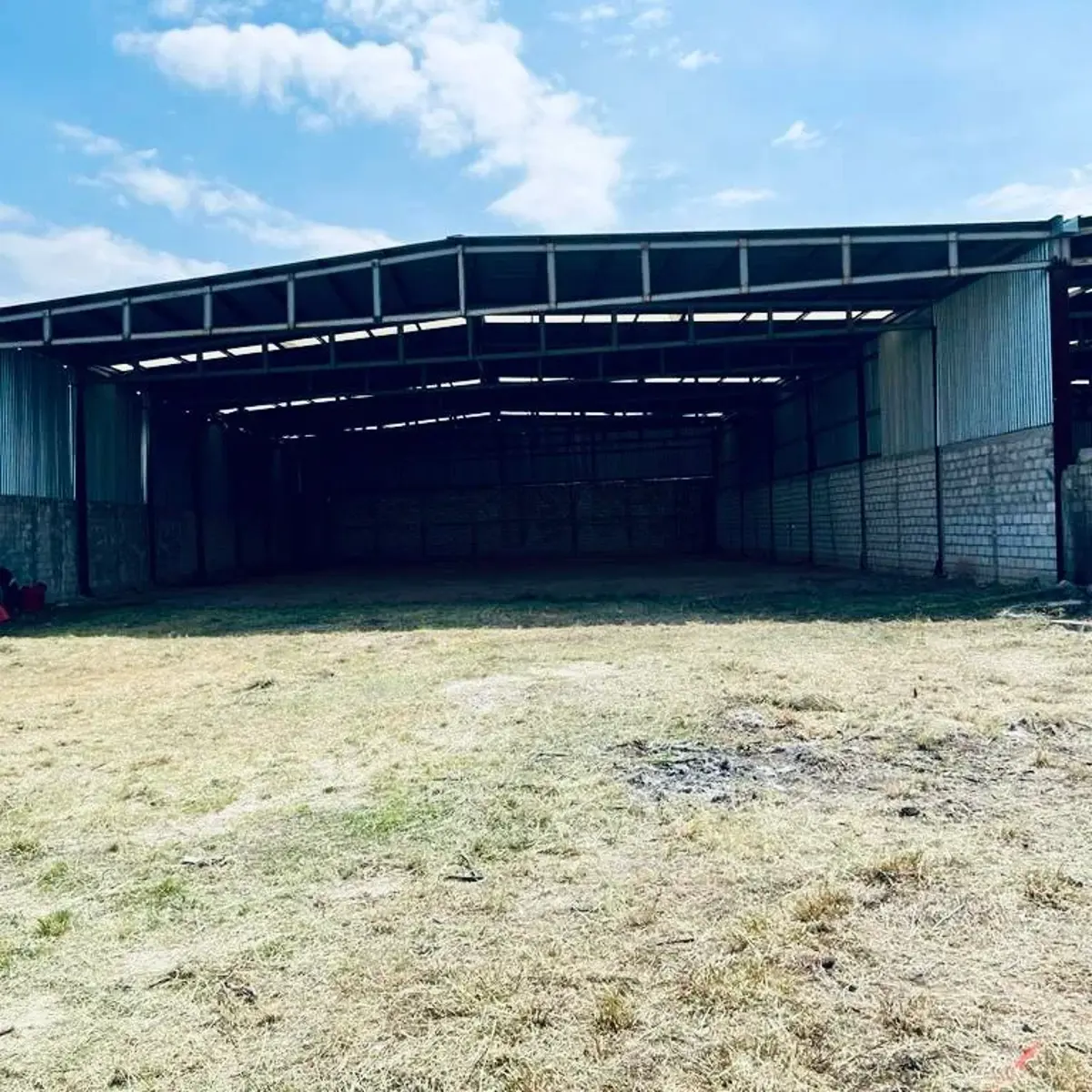 Bodega en renta en Cumbres de Conín, El Marqués — foto 1 de 3