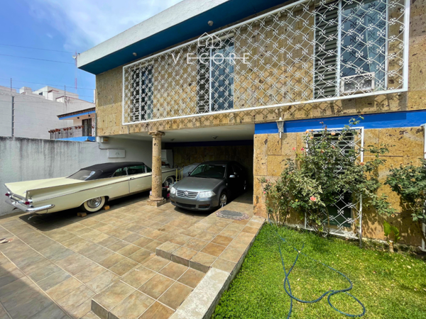 Casa en venta en Jardines del Bosque Centro, Guadalajara — foto 2 de 23