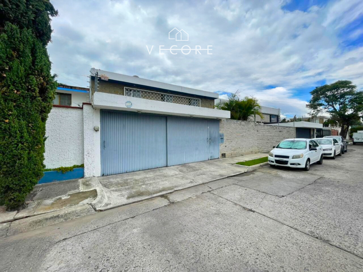 Casa en venta en Jardines del Bosque Centro, Guadalajara — foto 1 de 23