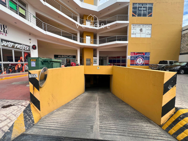 Local en venta en Paseos del Sol, Zapopan — foto 2 de 11
