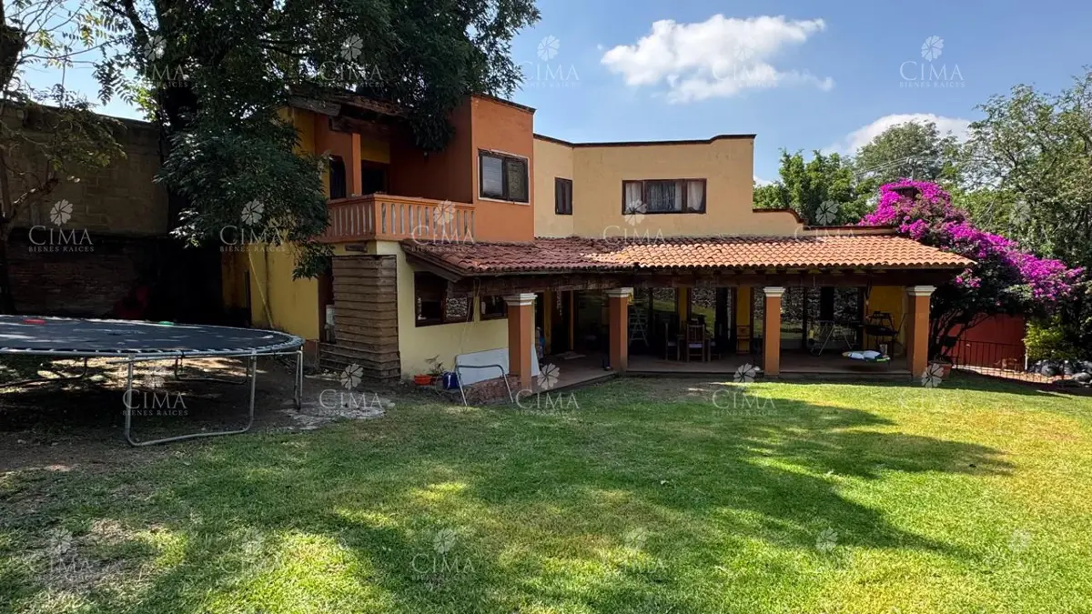 Casa en venta en Santa Maria Ahuacatitlan, Cuernavaca — foto 1 de 36