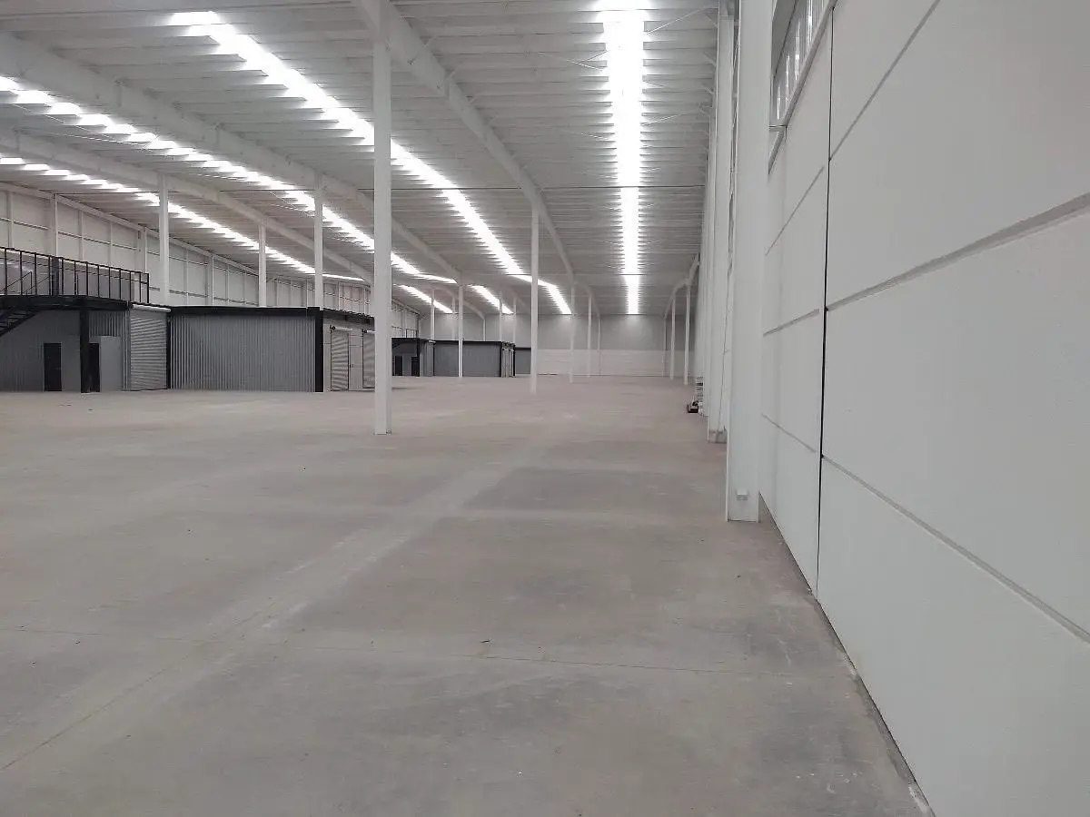 Bodega en renta en Santiago Teyahualco, Tultepec — foto 1 de 13