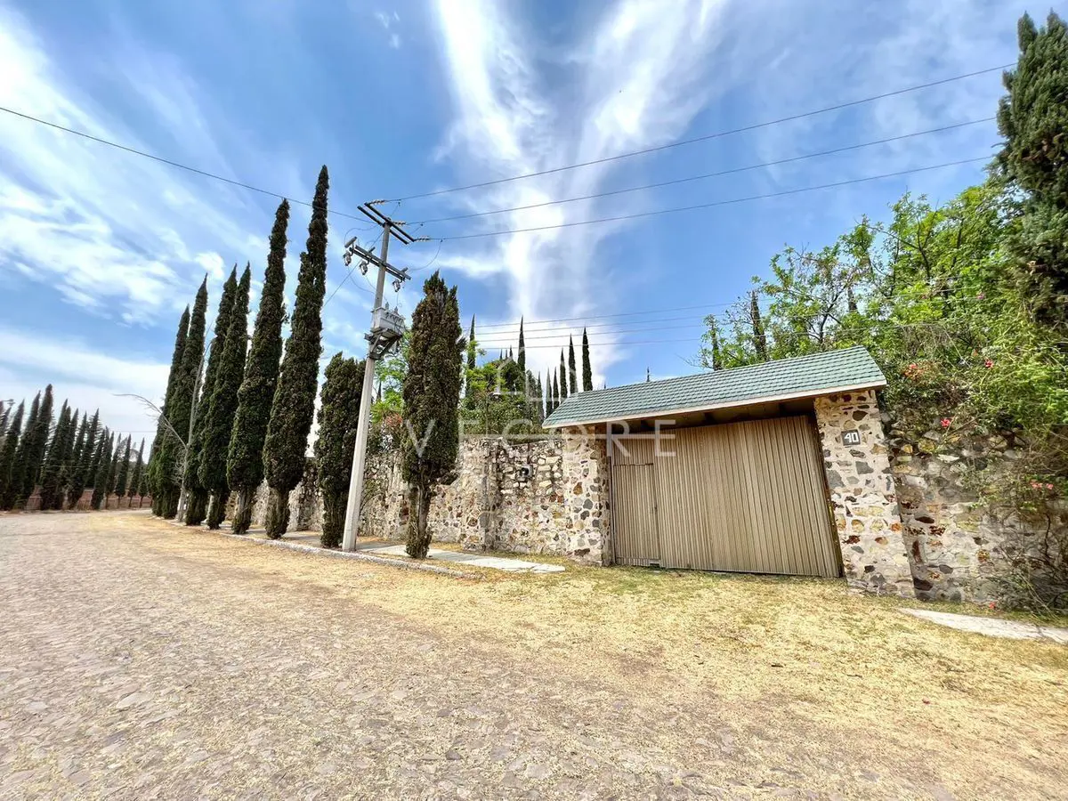 Casa en venta en La Calera, Tlajomulco de Zúñiga — foto 1 de 16