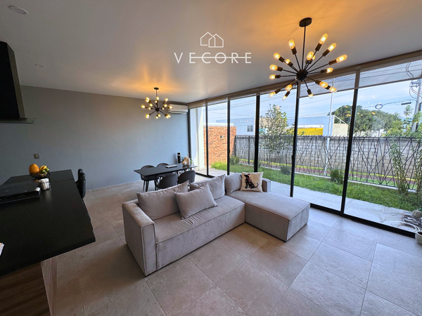 Casa en venta en Bosques Santa Anita, Tlajomulco de Zúñiga — foto 3 de 18