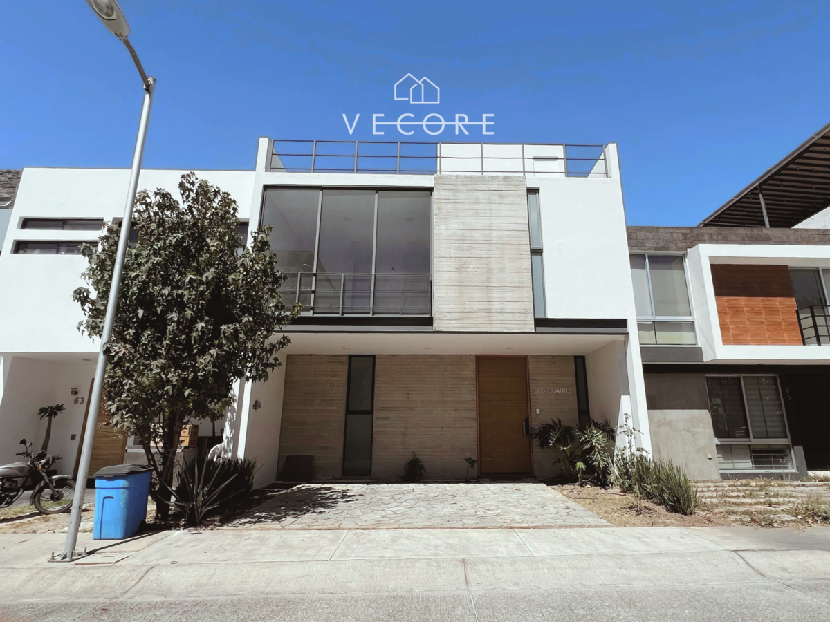 Casa en venta en Valle Imperial, Zapopan — foto 1 de 19