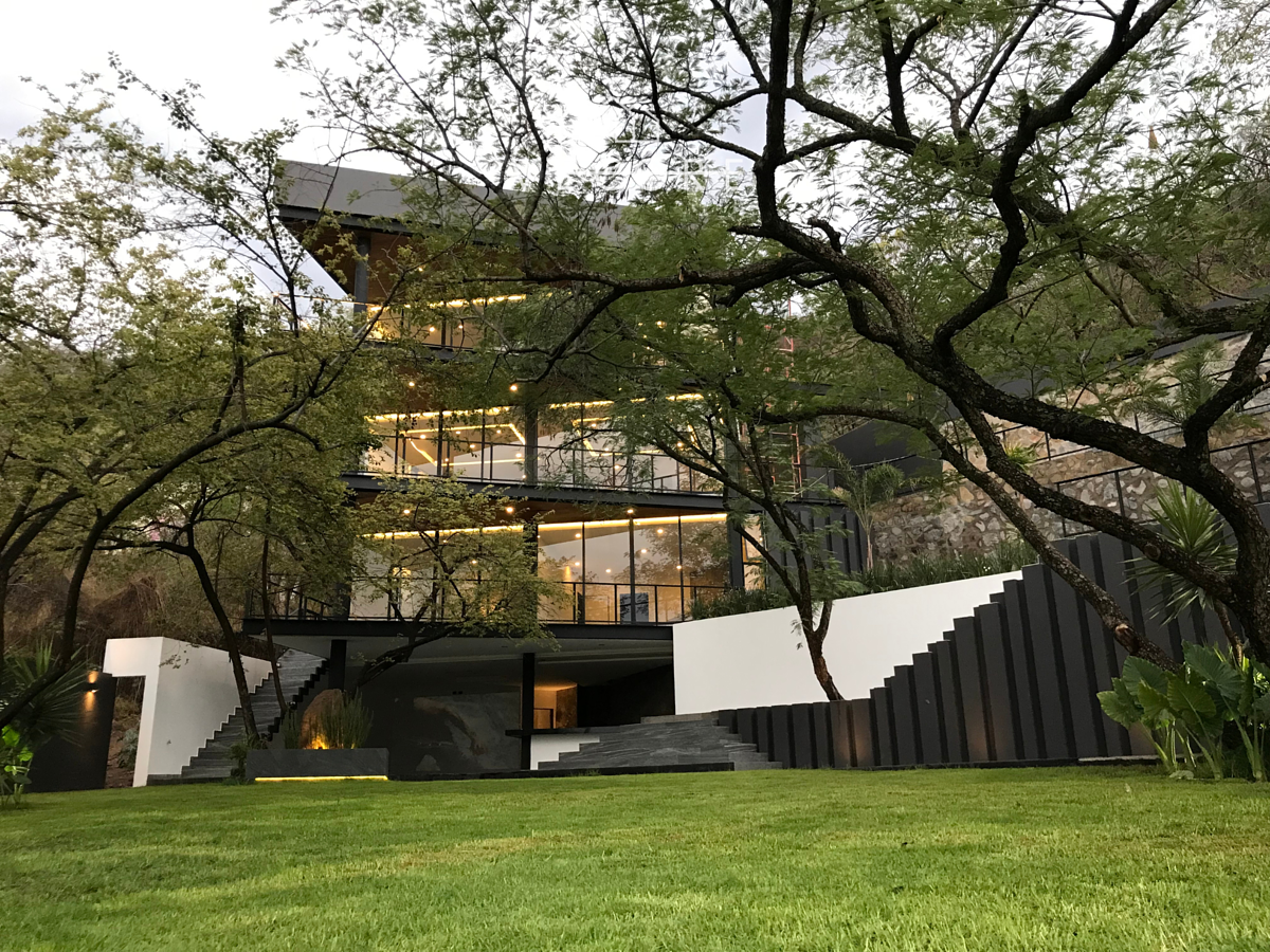 Casa en venta en Las Cañadas, Zapopan — foto 1 de 32
