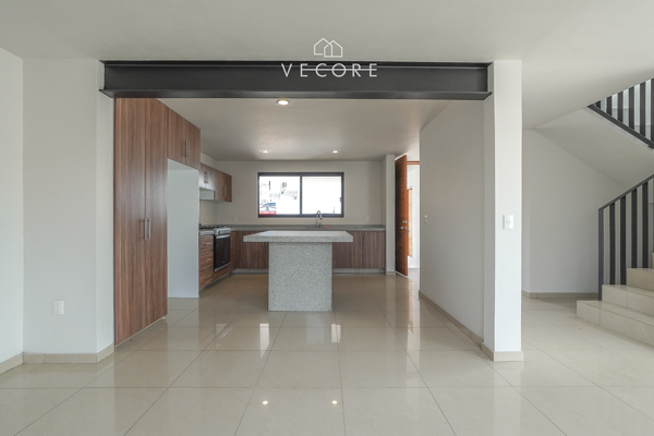 Casa en venta en Madeiras, Zapopan — foto 3 de 33