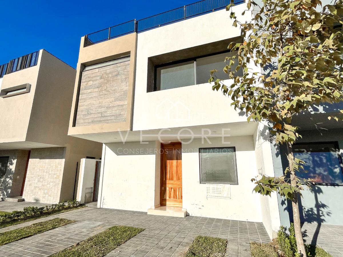 Casa en venta en Solares, Zapopan — foto 1 de 23