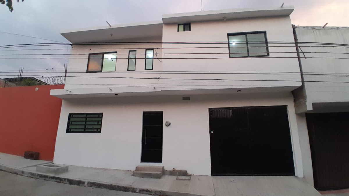 CASA EN VENTA, COL AGUA AZUL, CALZADA AL SUMIDERO, TUXTLA GUTIERREZ, CHIAPAS CASA EN VENTA, COL AGUA AZUL, CALZADA AL SUMIDERO, TUXTLA GUTIERREZ, CHIAPAS