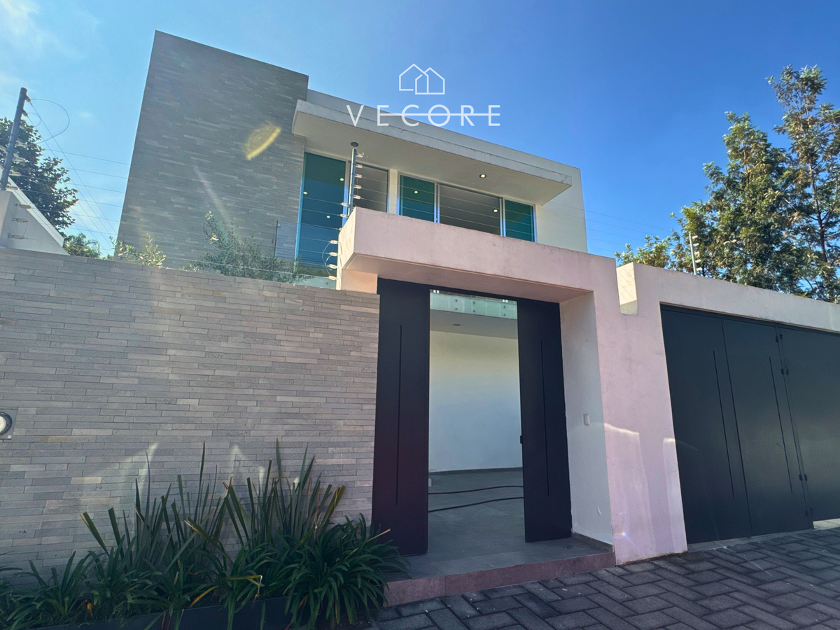 Casa en venta en Loma Real, Zapopan — foto 1 de 28