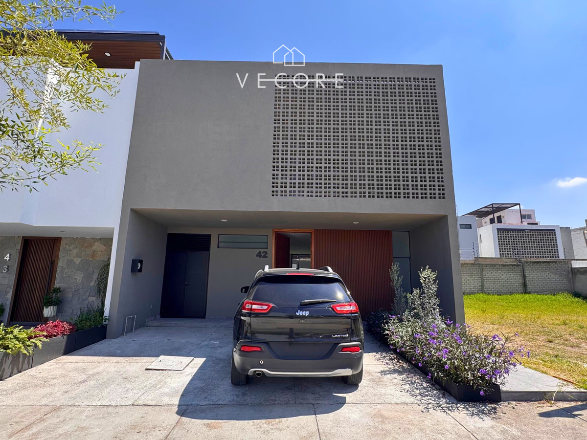 Casa en venta en Solares, Zapopan — foto 1 de 17