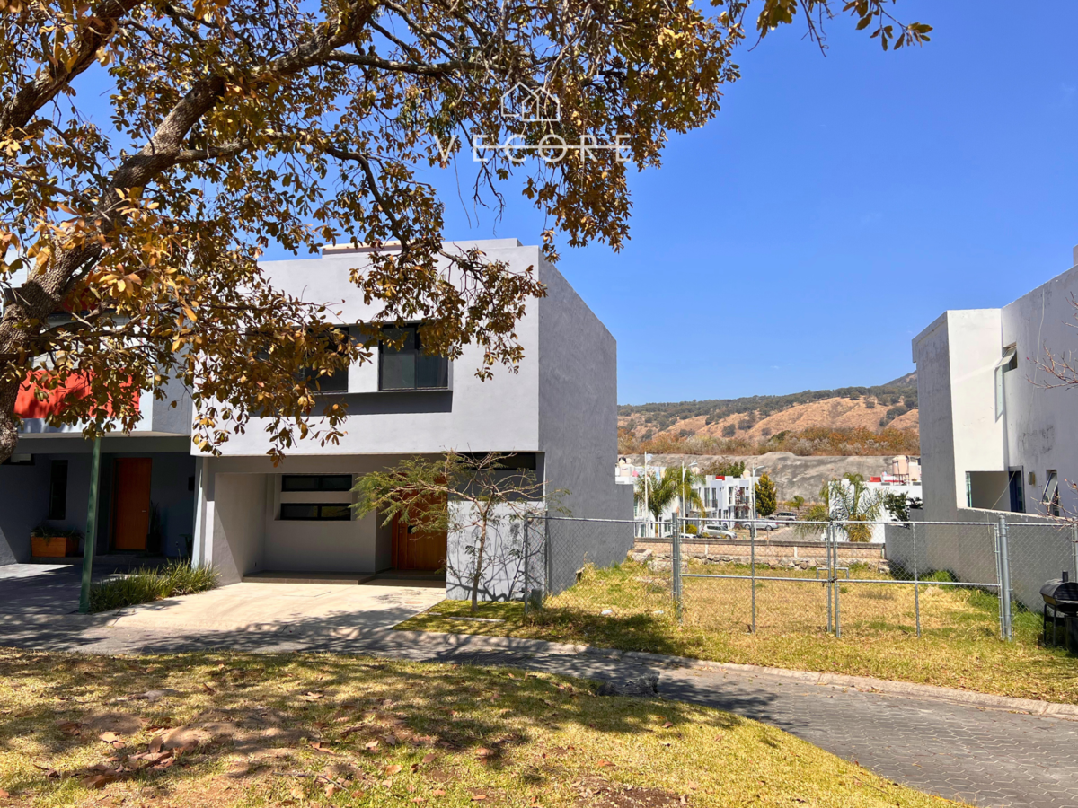 Terreno en venta en Bosques Santa Anita, Tlajomulco de Zúñiga — foto 1 de 16