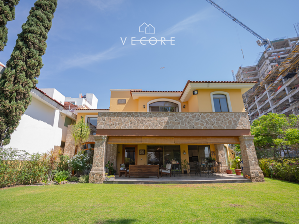 Casa en venta en Altamira, Zapopan — foto 2 de 31