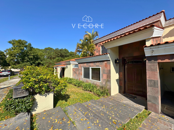 Casa en venta en Puerta de Hierro, Zapopan — foto 3 de 33