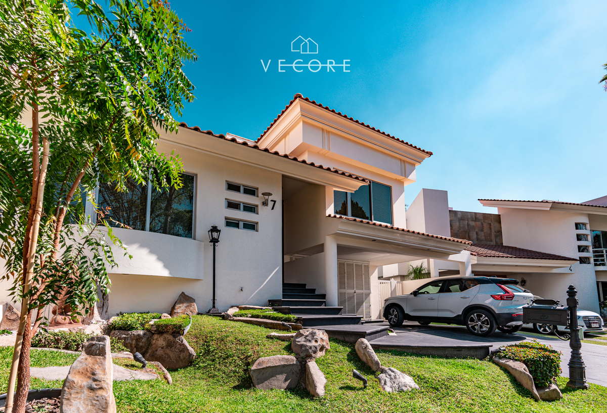 Casa en venta en Valle Real, Zapopan — foto 1 de 34