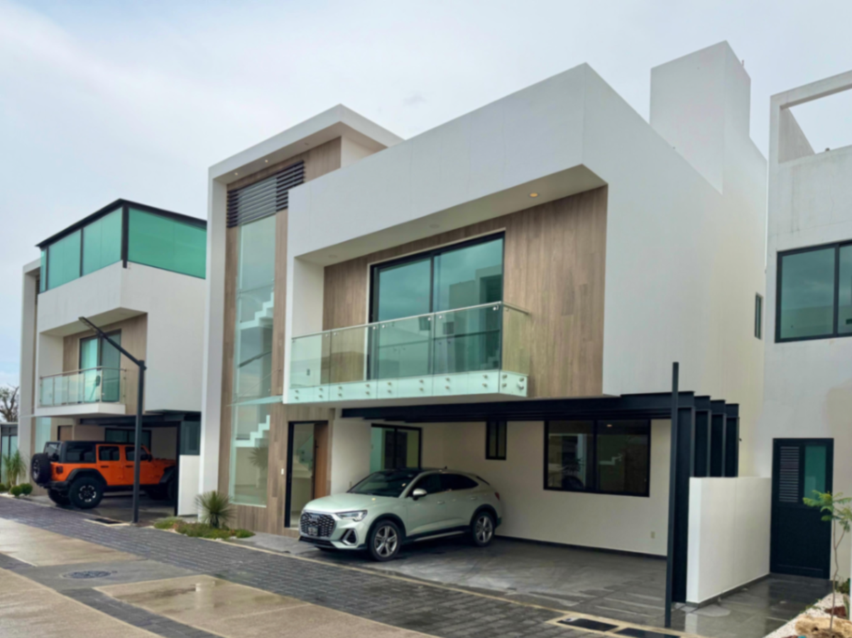 Casa en venta en Llano Grande (El Salitre), Metepec — foto 1 de 21