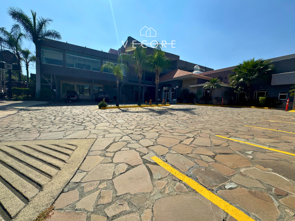 Local en renta en Ricardo Flores Magon, Guadalajara — foto 1 de 21