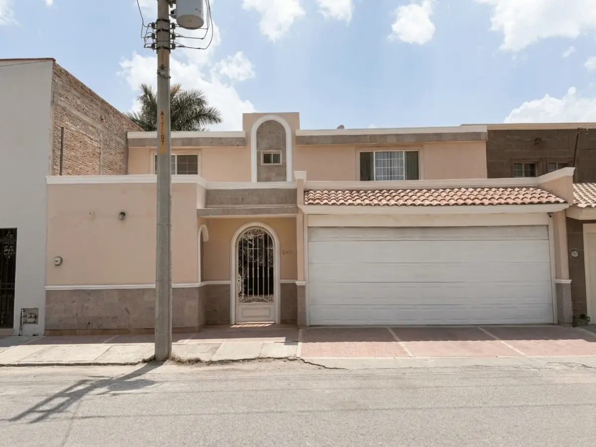 Casa en venta en Ampliación la Rosita, Torreón — foto 1 de 13