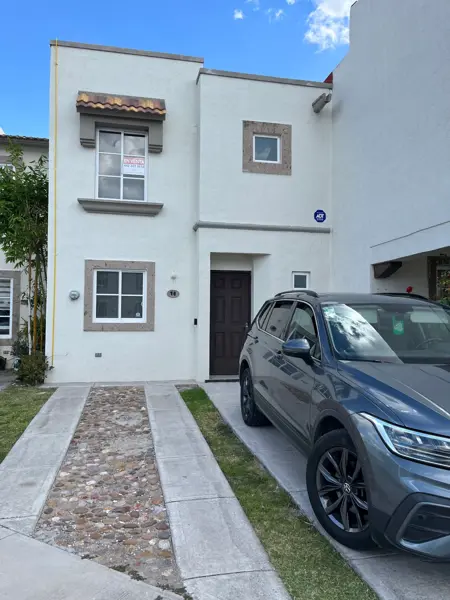 Amplia casa en VENTA en Fracc. Sonterra, Querétaro, Qro.