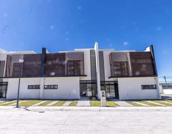 Casa en venta en Pachuquilla, Mineral de la Reforma — foto 2 de 26