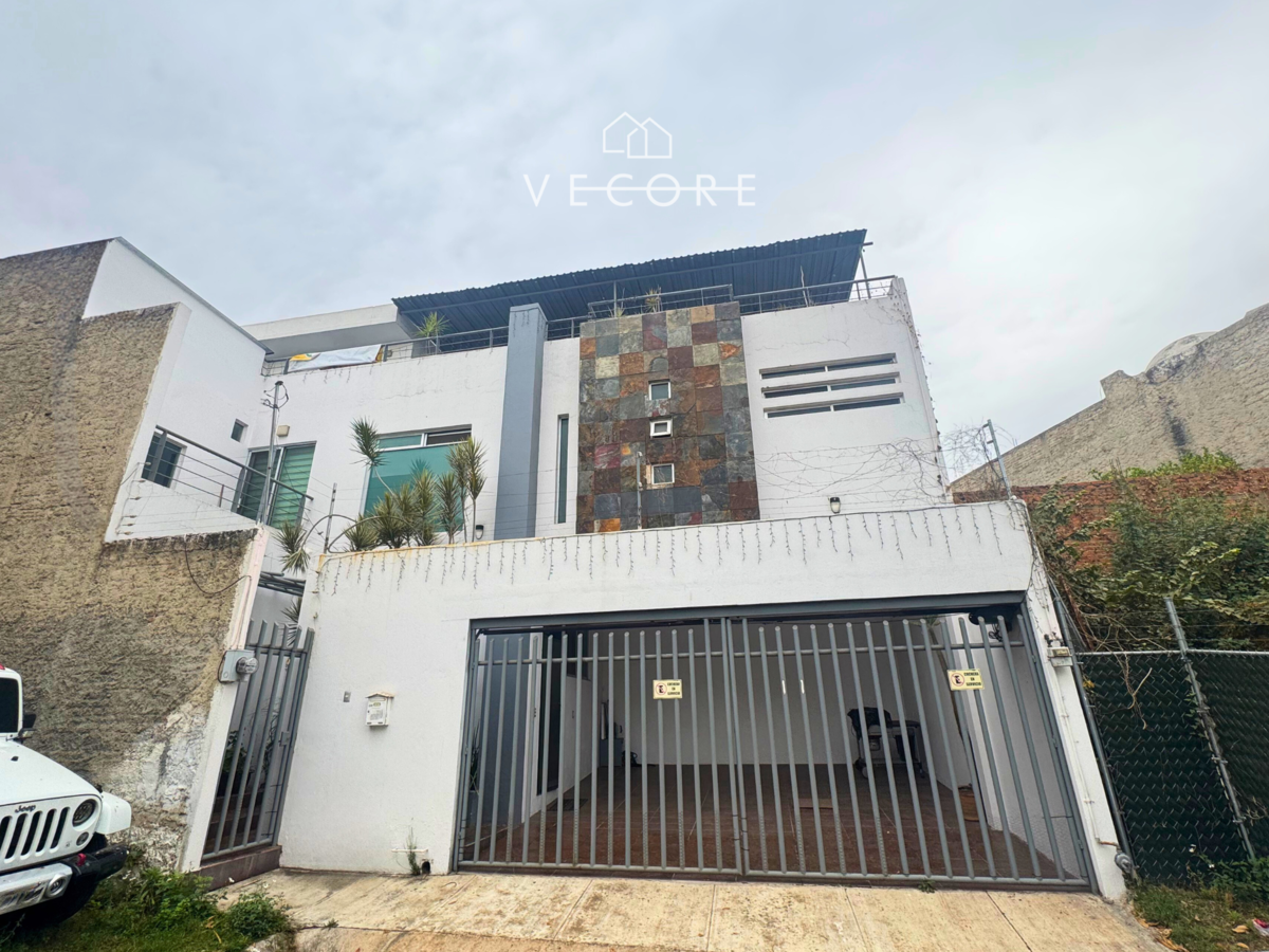 Casa en venta en Residencial Revolución, San Pedro Tlaquepaque — foto 1 de 20