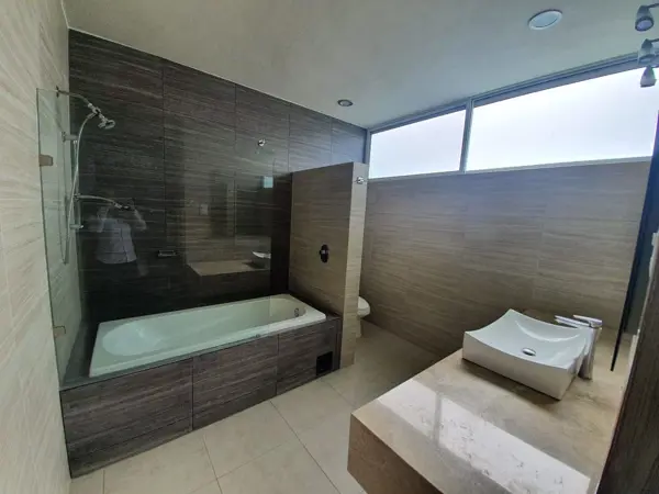 Casa en venta en Riveras del Campestre, Celaya — foto 3 de 12