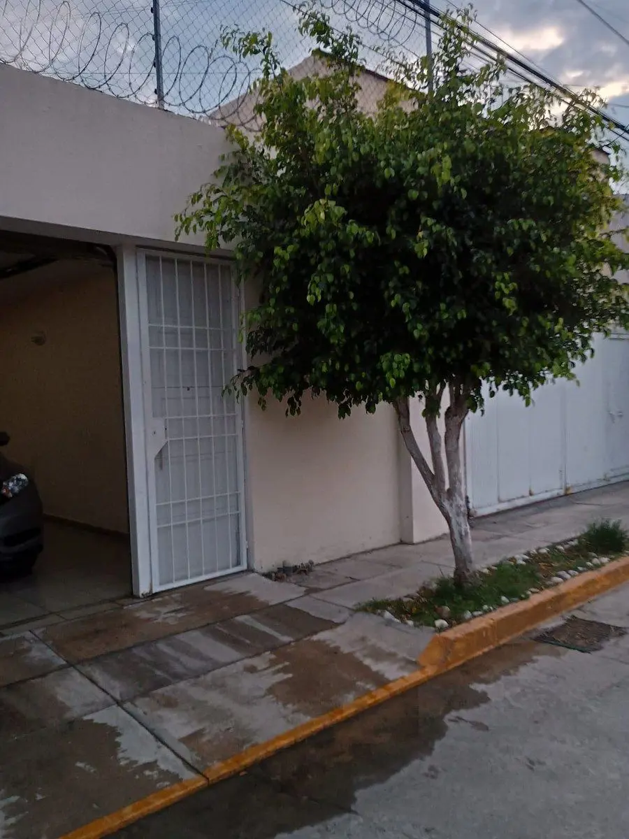 Casa en venta en Alameda, Celaya — foto 1 de 7