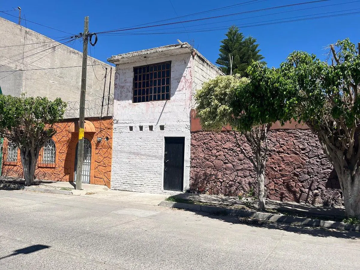 Casa en venta en Benito Juarez, Celaya — foto 1 de 28