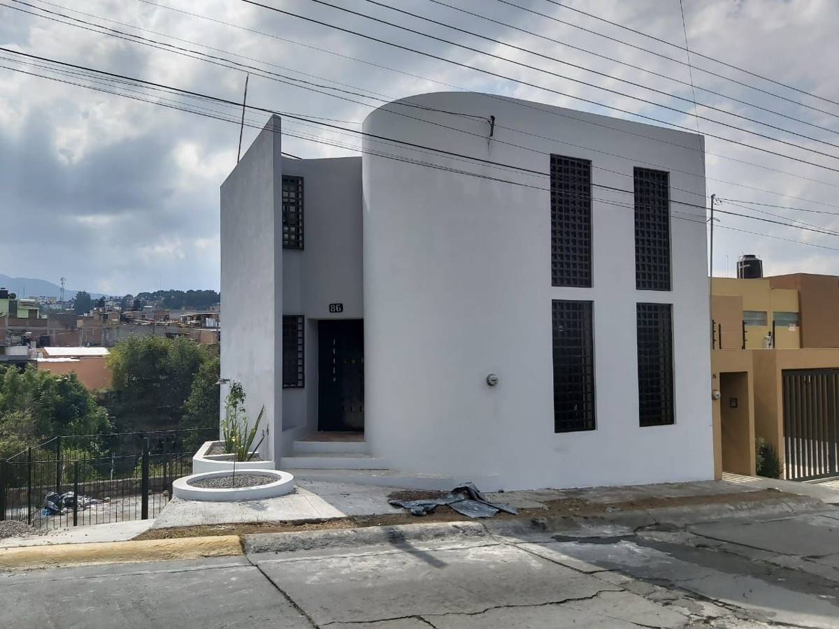 Casa en venta en Lomas de Vista Bella, Morelia — foto 1 de 10