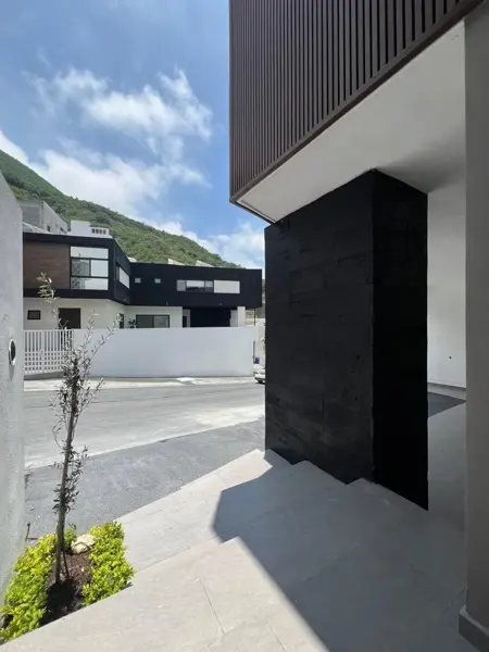 Casa en venta en Castaños del Vergel, Monterrey — foto 3 de 27