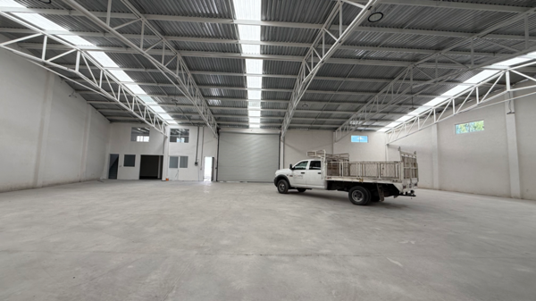 BODEGA EN RENTA JUNTO AL DISTRIBUIDOR EL SARAPE