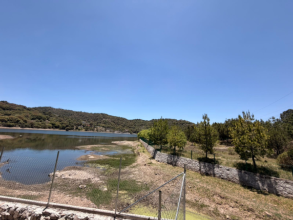 TERRENO EN VENTA – FRENTE A LA PRESA LA ESTANZUELA