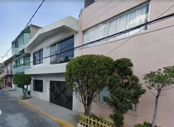 Casa en venta en Escuadron 201, Iztapalapa — foto 3 de 14