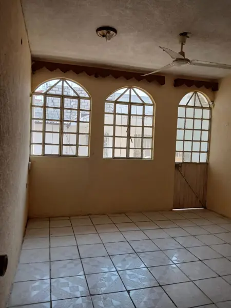Casa en venta en Gil y Sáenz (El Águila), Centro — foto 3 de 14