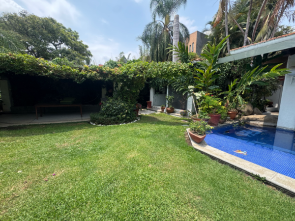 Casa en venta en Club de golf Tabachines, Cuernavaca — foto 3 de 51