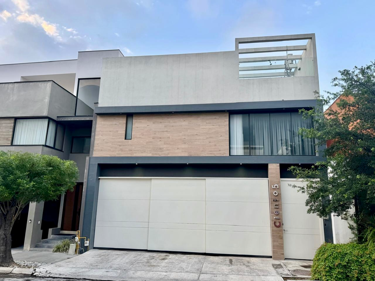 Casa en venta en Cumbres Mediterraneo, Monterrey — foto 1 de 13