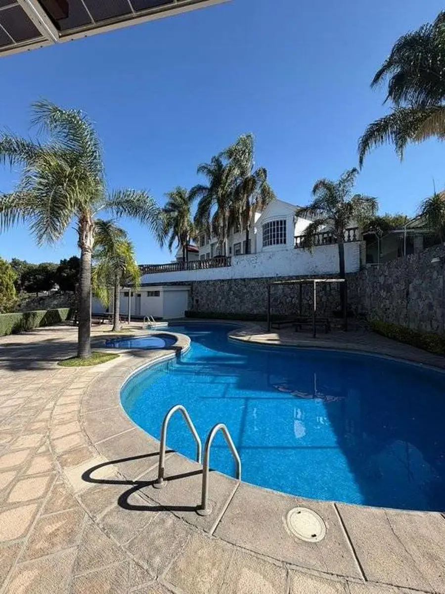 Casa en renta en Bugambilias, Zapopan — foto 1 de 4