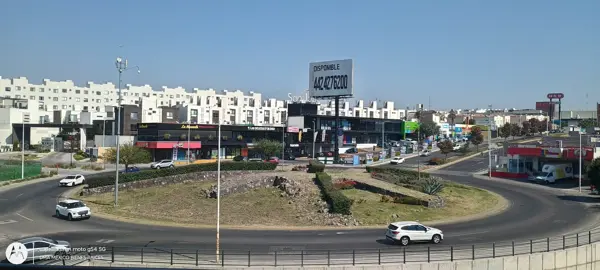 Local en renta en Del Parque Residencial, El Marqués — foto 2 de 7